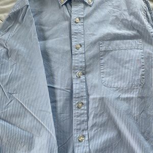 Mens Vineyard Vines striped button down shirt